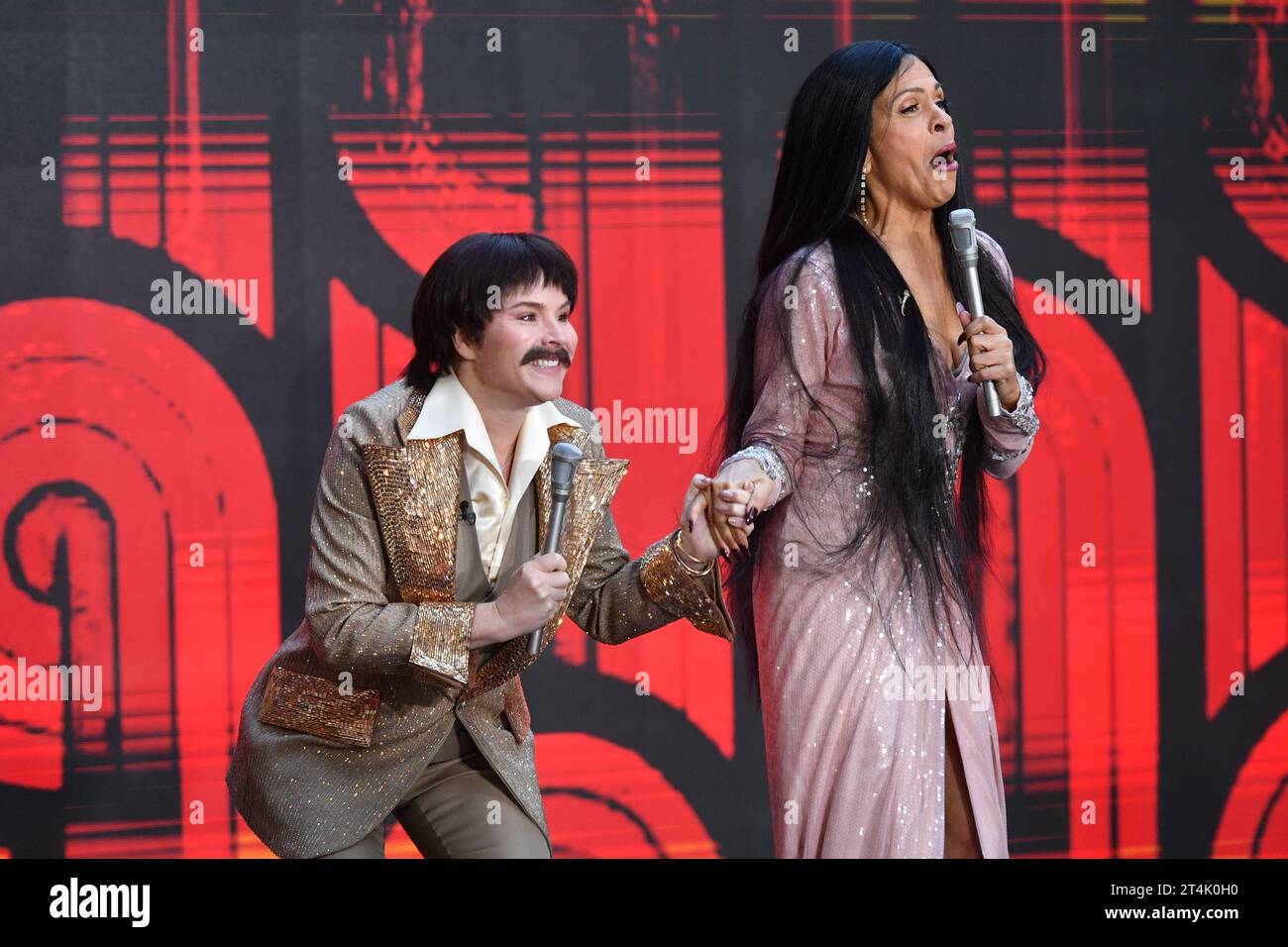 Jenna Bush Hager and Hoda Kotb as Sonny and Cher Stock Photo - Alamy