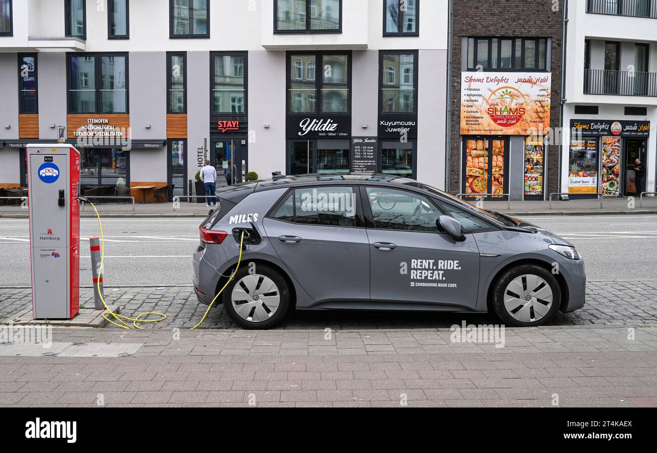 E-Auto vom Miles, Ladestation, St. Georg, Hamburg, Deutschland Stock Photo