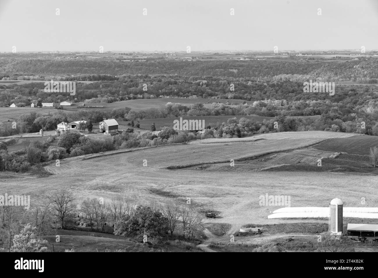 Black and white image of farms hi-res stock photography and images - Alamy