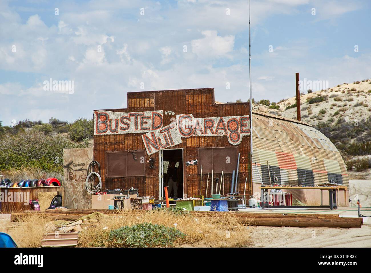 Aguanga, California, USA. 11th Aug, 2014. The Busted Nut Garage near Hwy 79 and 371 in Aguanga California. (Credit Image: © Ian L. Sitren/ZUMA Press Wire) EDITORIAL USAGE ONLY! Not for Commercial USAGE! Stock Photo