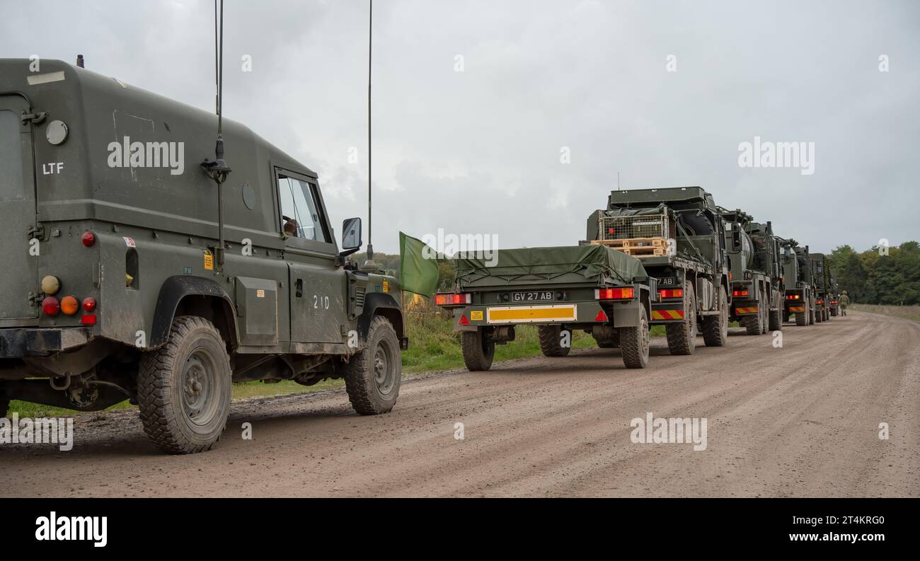 Land Rover Convoy Tree transportation war military land vehicle hi-res stock photography ...