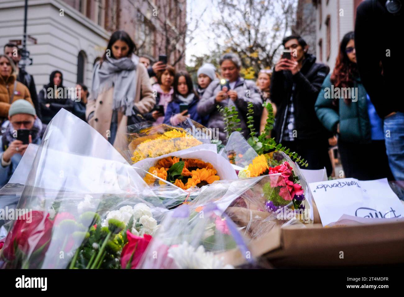 New York City, NY-October 31st 2023: Memorial for Actor Matthew Perry who passed away on October 28th 2023 in New York City. Copyright: xKatiexGodowskix Credit: Imago/Alamy Live News Stock Photo