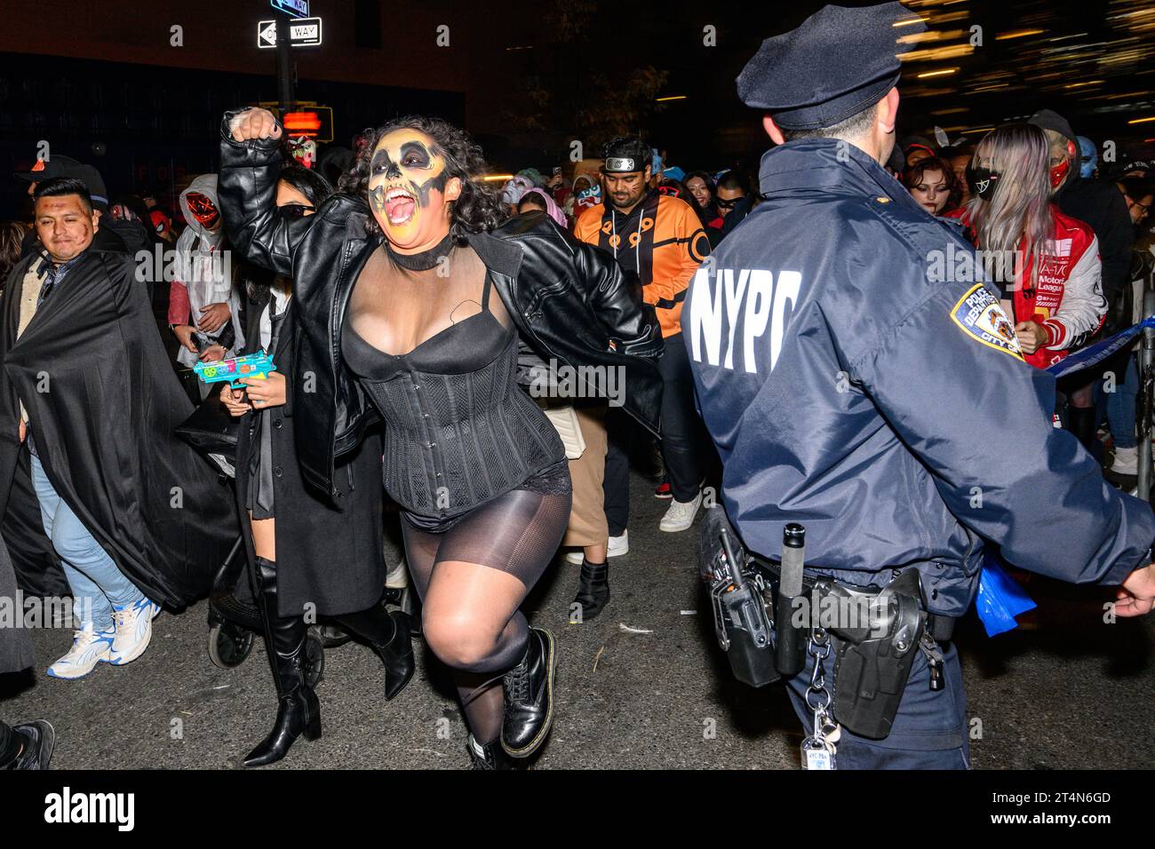 New York, USA. 31st Oct, 2023. People wear costumes as they participate