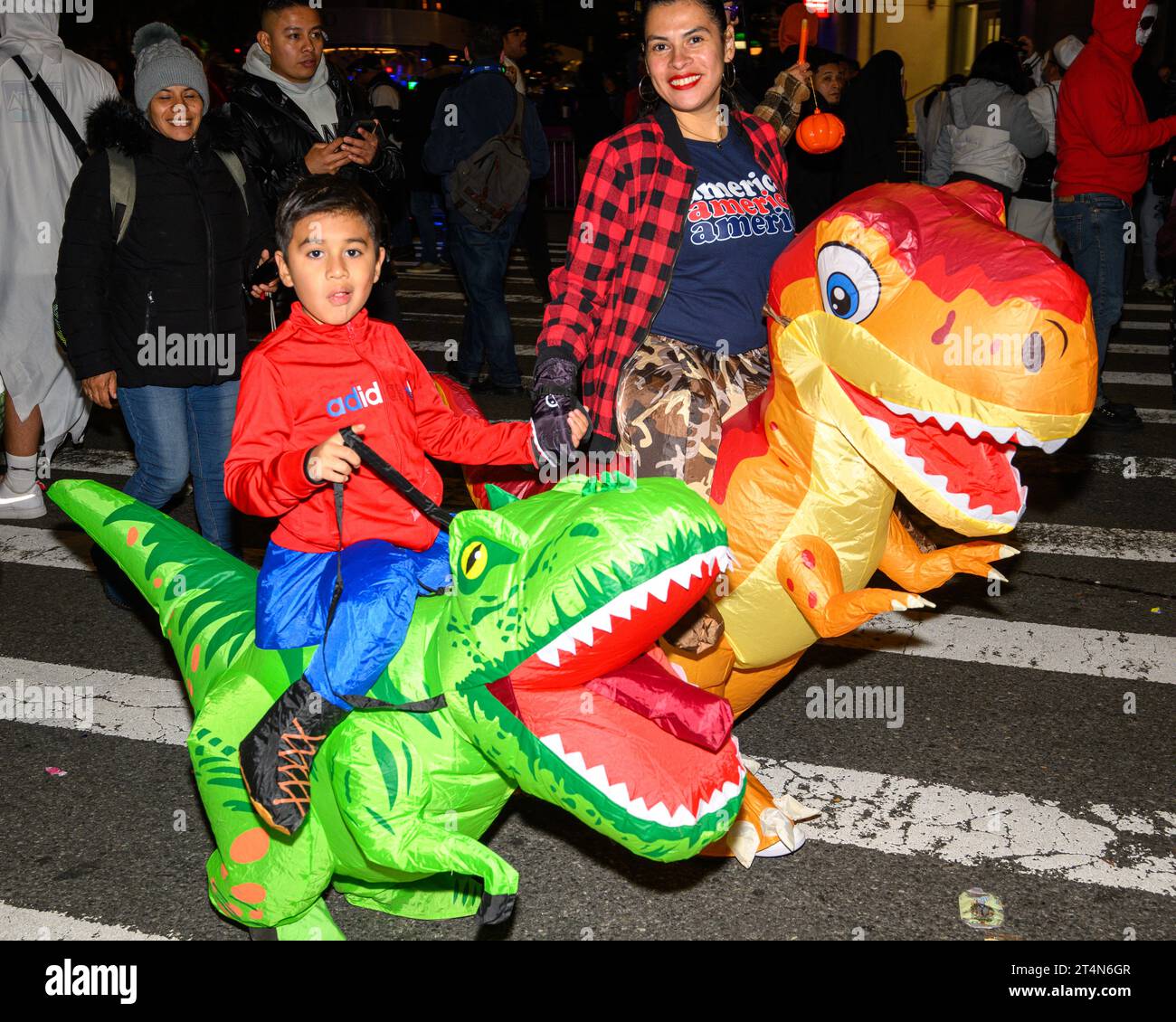 New York, USA. 31st Oct, 2023. People wear costumes as they participate