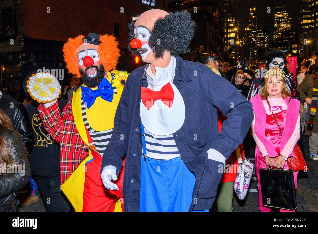 New York, USA. 31st Oct, 2023. People wear costumes as they participate
