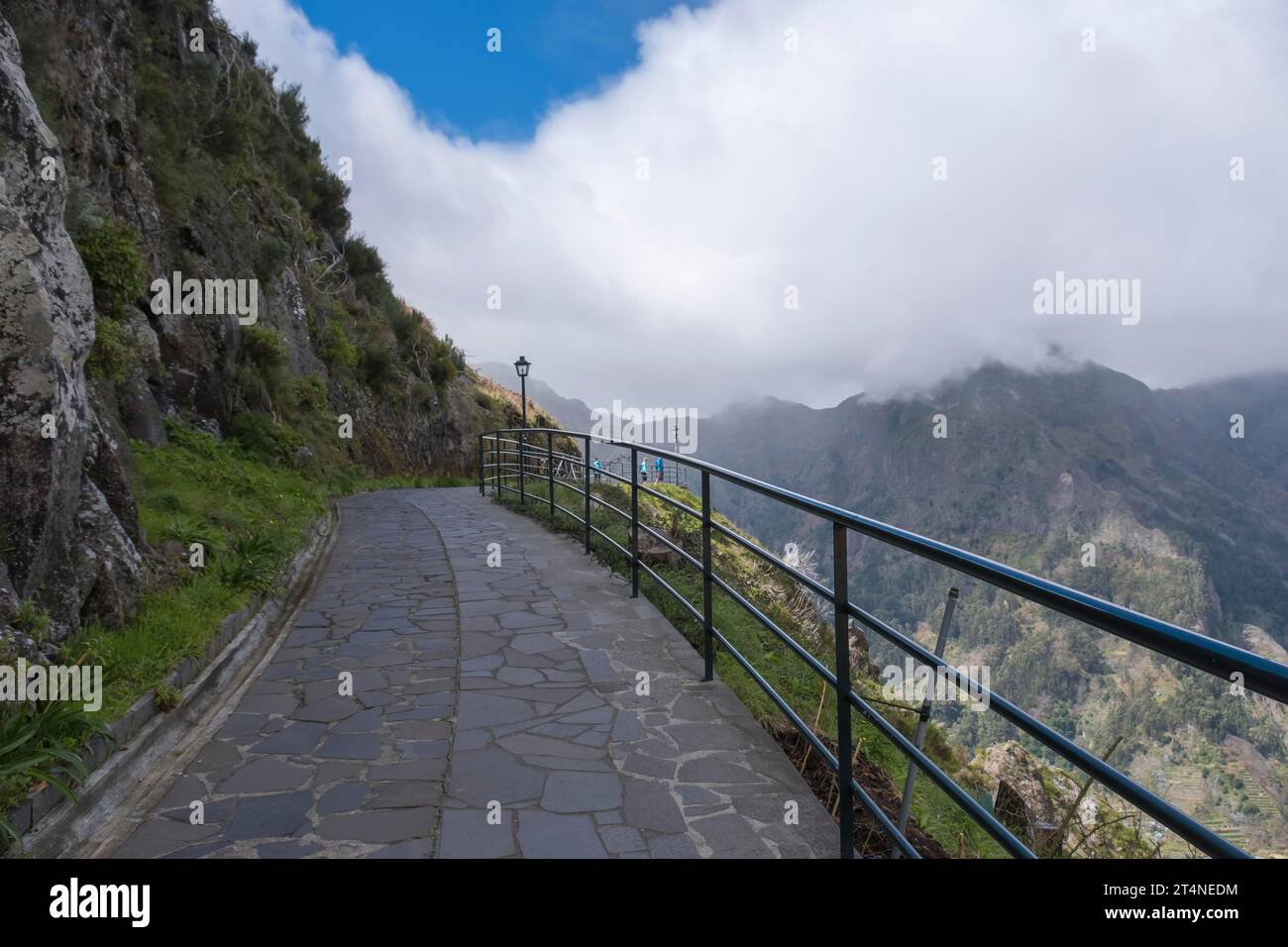 Footpath to the Eira do Serrado viewpoint, Madeira, Portugal Stock Photo