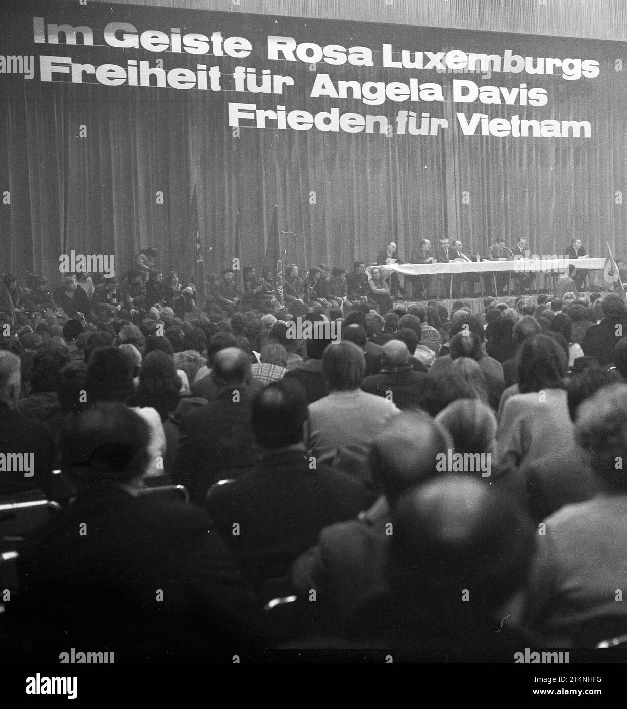 Freedom show Black and White Stock Photos & Images - Alamy