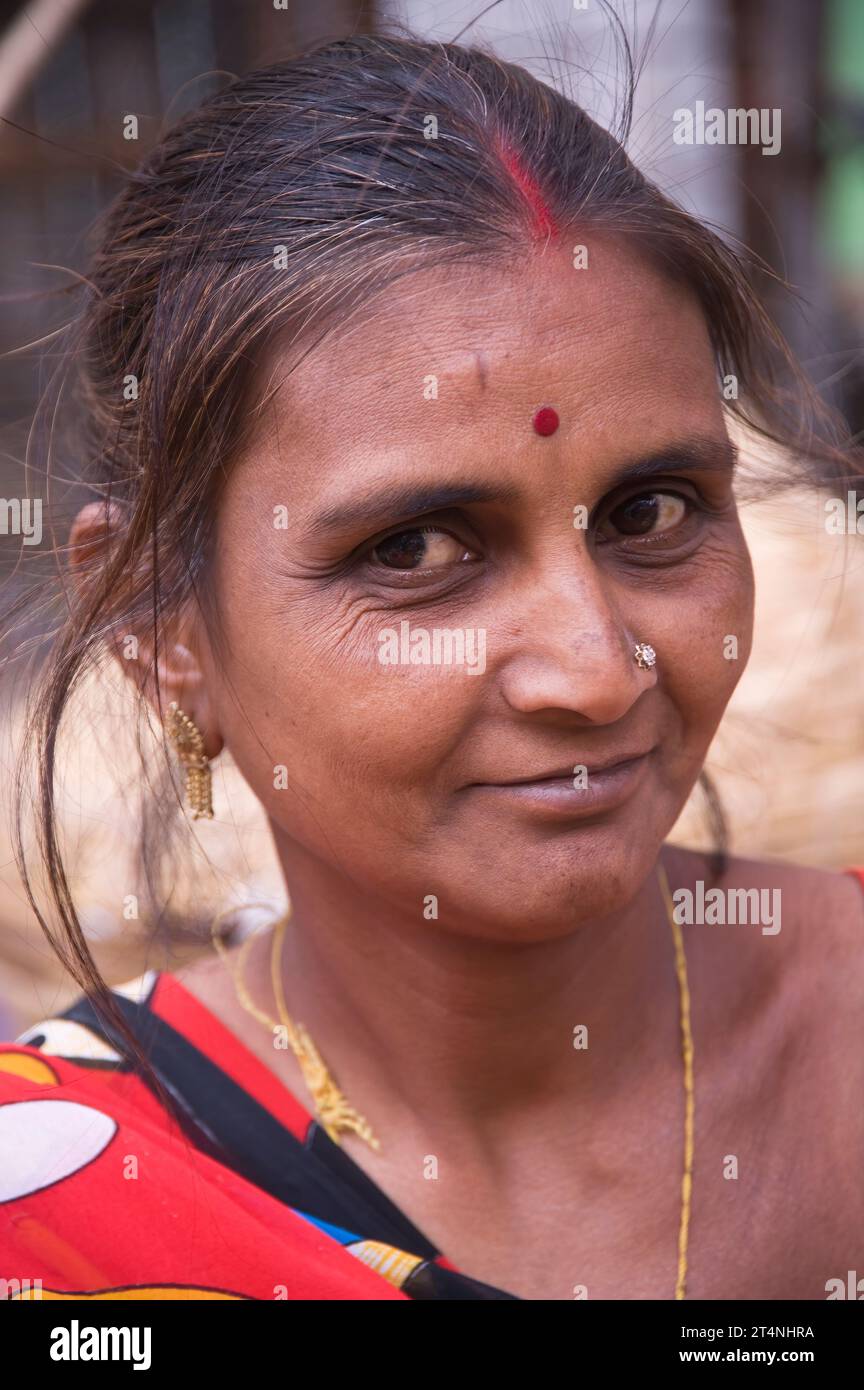 Indian mature woman saree hi-res stock photography and images - Alamy
