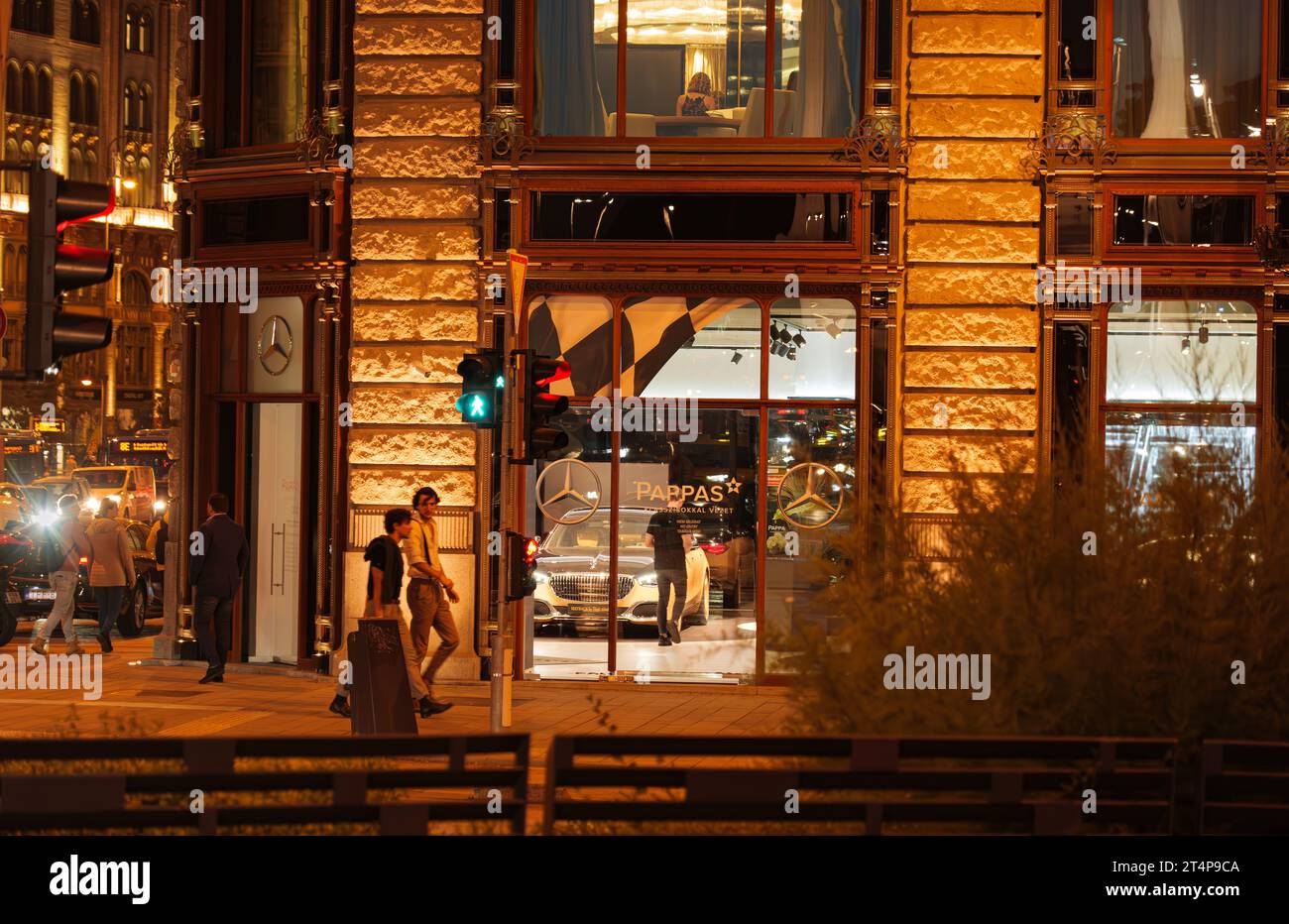 Budapest city streets night hi-res stock photography and images - Alamy
