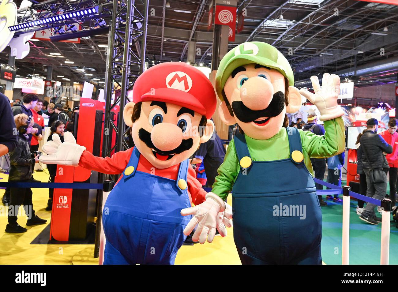 Paris, France. 01st Nov, 2023. Illustration of Mario and Luigi, iconic star  of Nintendo at the Paris Games Week, France's biggest video game trade  show, on November 1, 2023. Photo by Tomas