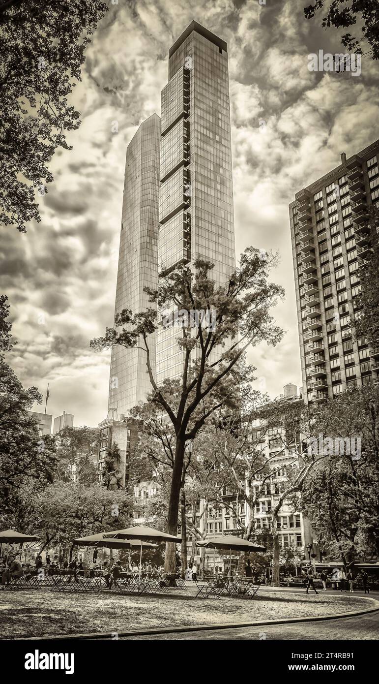 Madison square park tower hi-res stock photography and images - Alamy