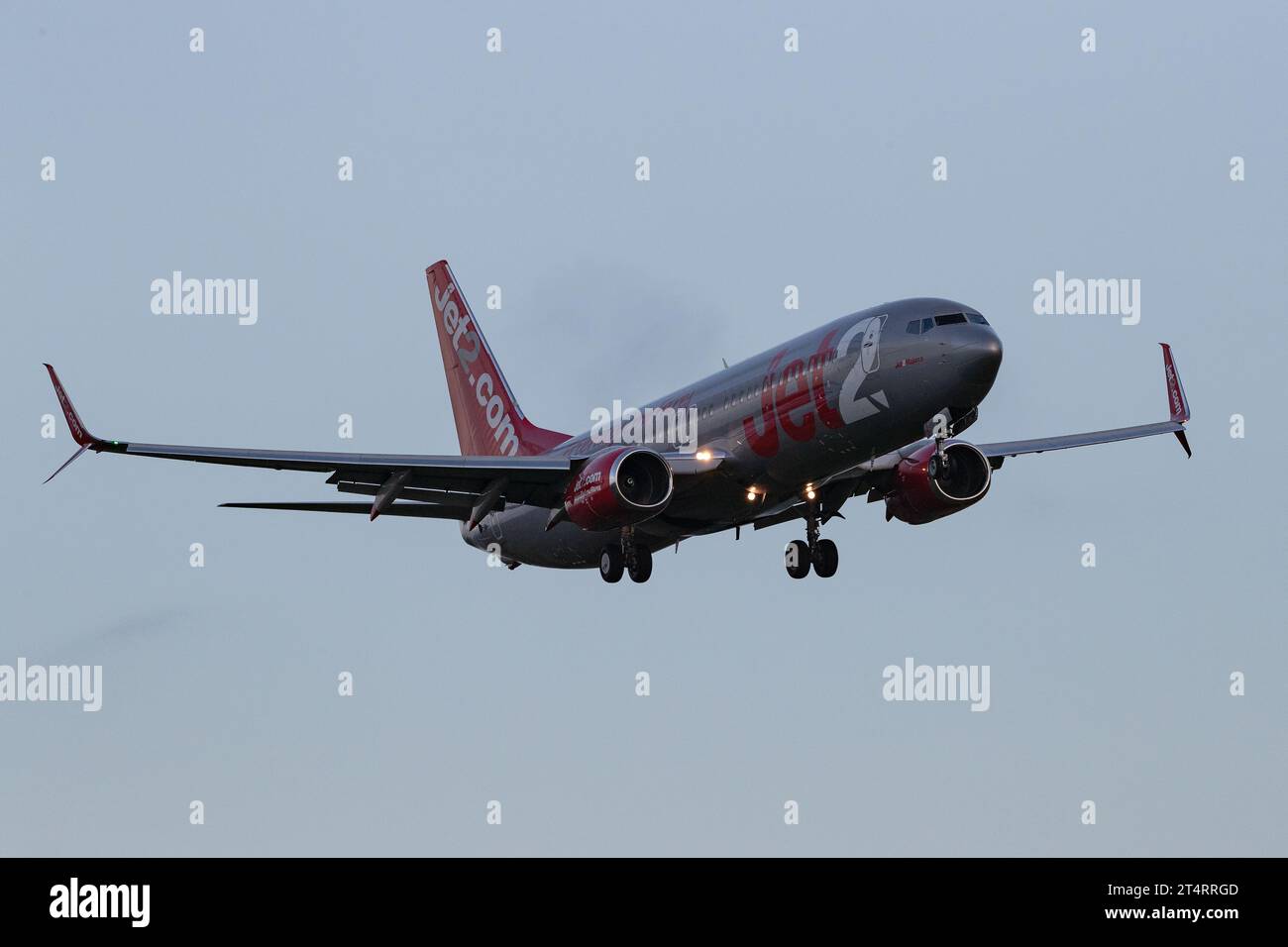 Jet 2 Boeing 737-8HX on final approach into East Midlands Airport. Wednesday 1 Nov 2023. (Credit: James Holyoak/Alamy Live News) Stock Photo
