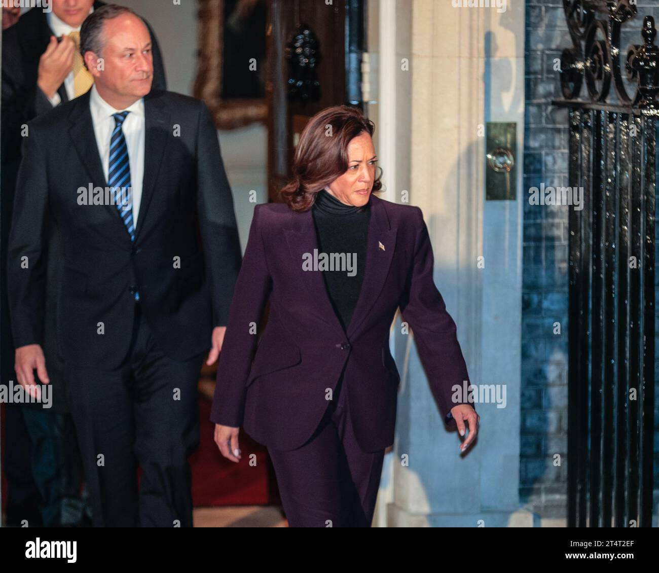 London, UK. 01st Nov, 2023. Kamala Harris, the Vice President of the United States exits 10 Downing Street with her husband and others. Harris is in the UK for the AI summit at Bletchley Park. Credit: Imageplotter/Alamy Live News Stock Photo