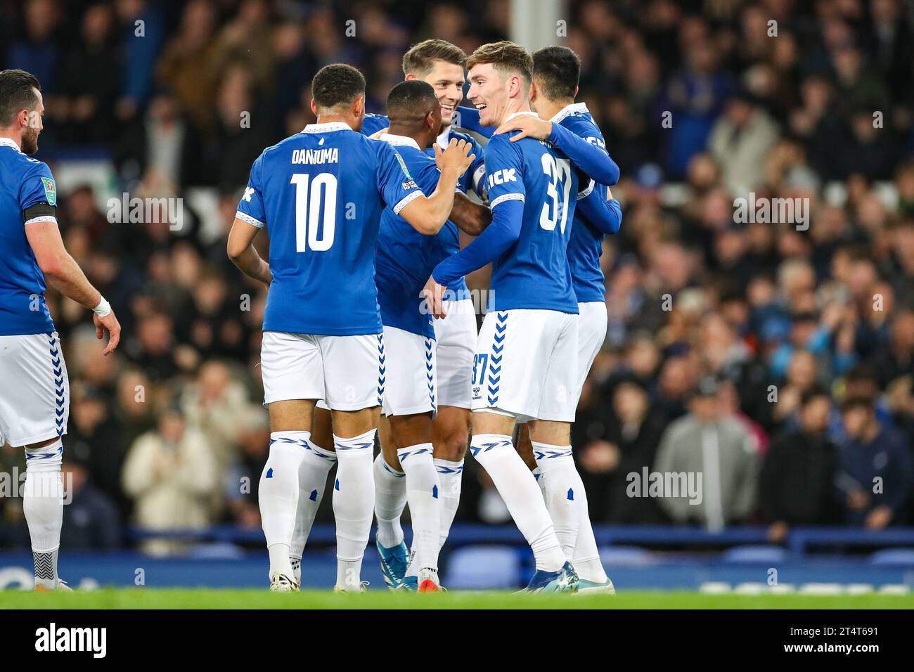 Liverpool, UK. 01st Nov, 2023. Everton defender James Tarkowski (6) scores a GOAL 1-0 and celebrates with his team during the Everton FC v Burnley FC, Carabao Cup 4th Round match at Goodison Park, Liverpool, England, United Kingdom on 1 November 2023 Credit: Every Second Media/Alamy Live News Stock Photo