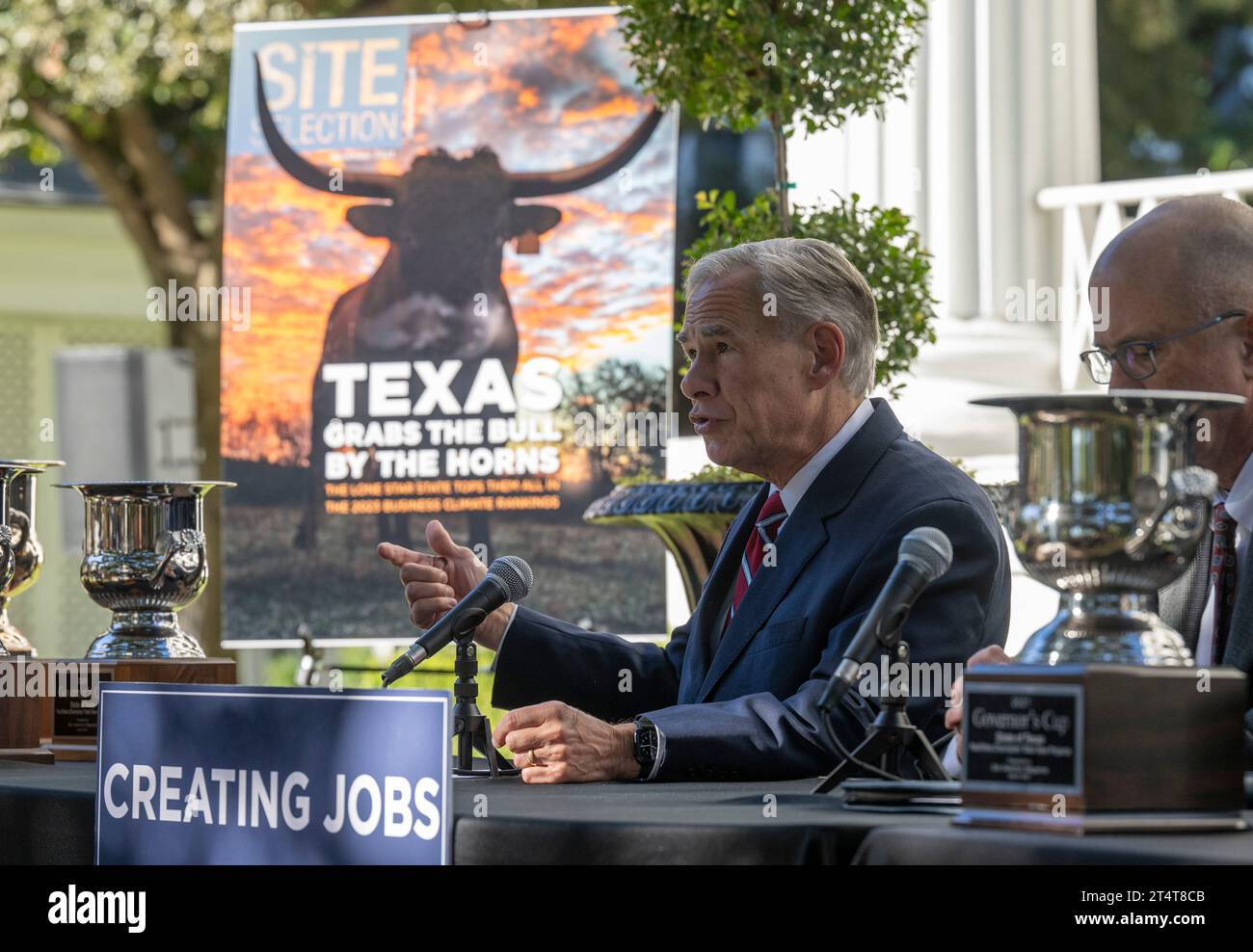 Austin Texas USA, November 1 2023: Texas Governor GREG ABBOTT answers questions from the press at a morning briefing on economic development at the Governor's Mansion. ©Bob Daemmrich Stock Photo