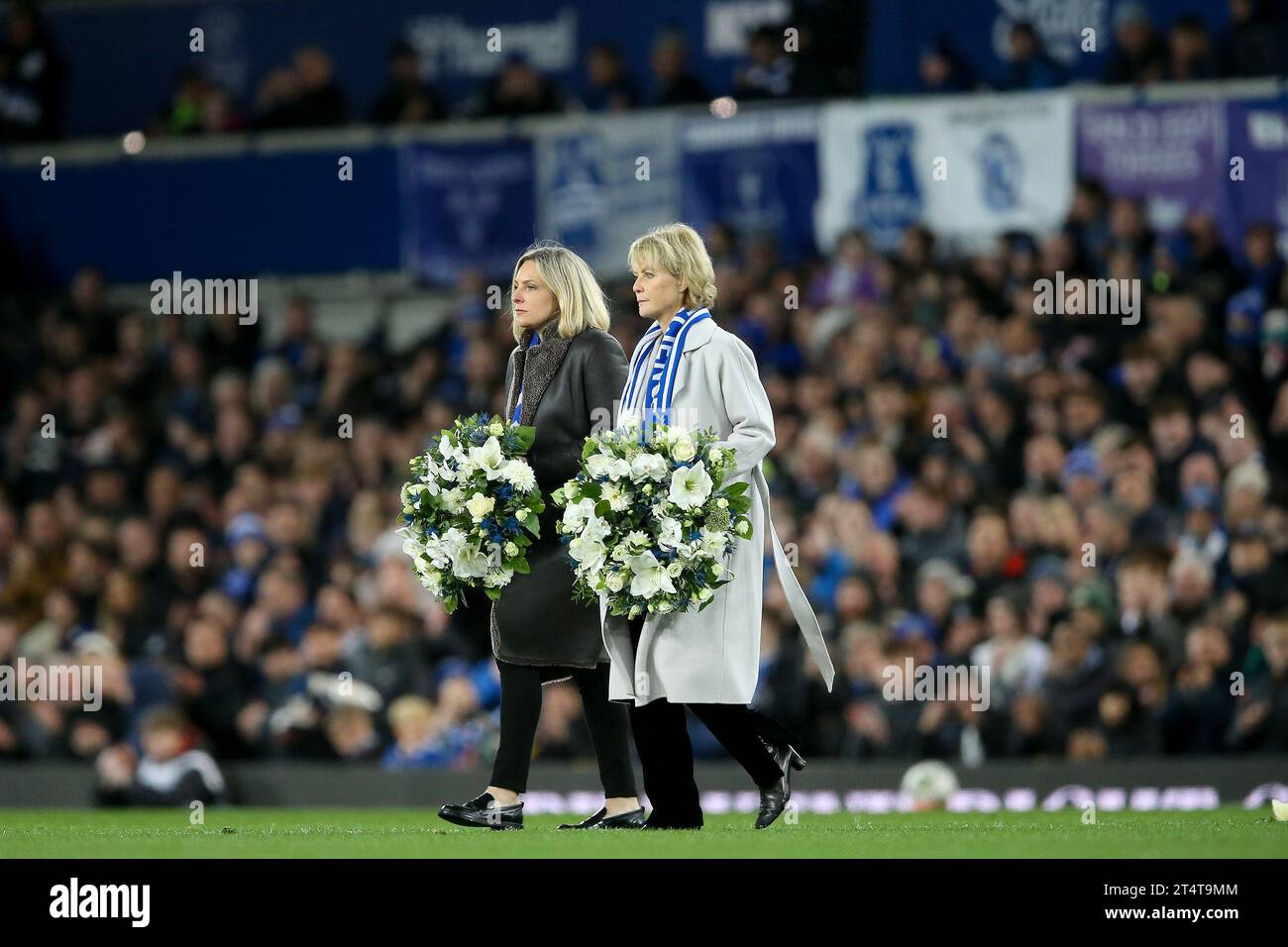 Everton, UK. 01st Nov, 2023. Jenny Seagrove, wife of former Everton Chairman Bill Kenwright CBE, and his daughter Lucy Kenwright lay wreaths in the centre circle following his recent death. Carabao Cup, EFL Cup match, Everton v Burnley at Goodison Park in Liverpool on Wednesday 1st November 2023. this image may only be used for Editorial purposes. Editorial use only, pic by Chris Stading/Andrew Orchard sports photography/Alamy Live news Credit: Andrew Orchard sports photography/Alamy Live News Stock Photo