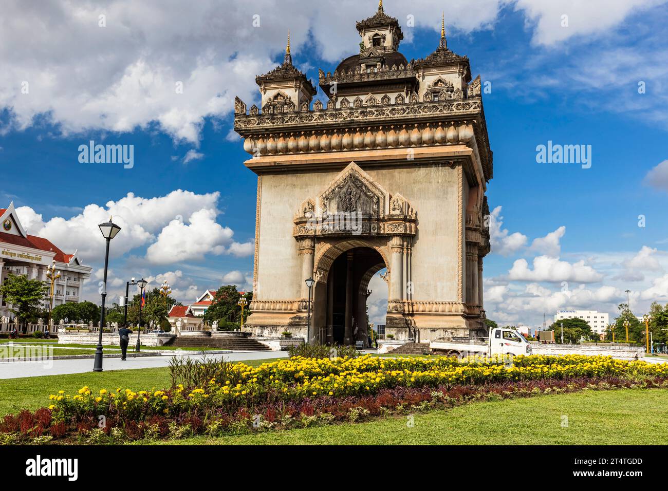 Patuxay(Patuxai), Victory Gate, Anousavary(Anosavari) monument, Avenue Lane Xang, Vientiane, Laos, Southeast Asia, Asia Stock Photo