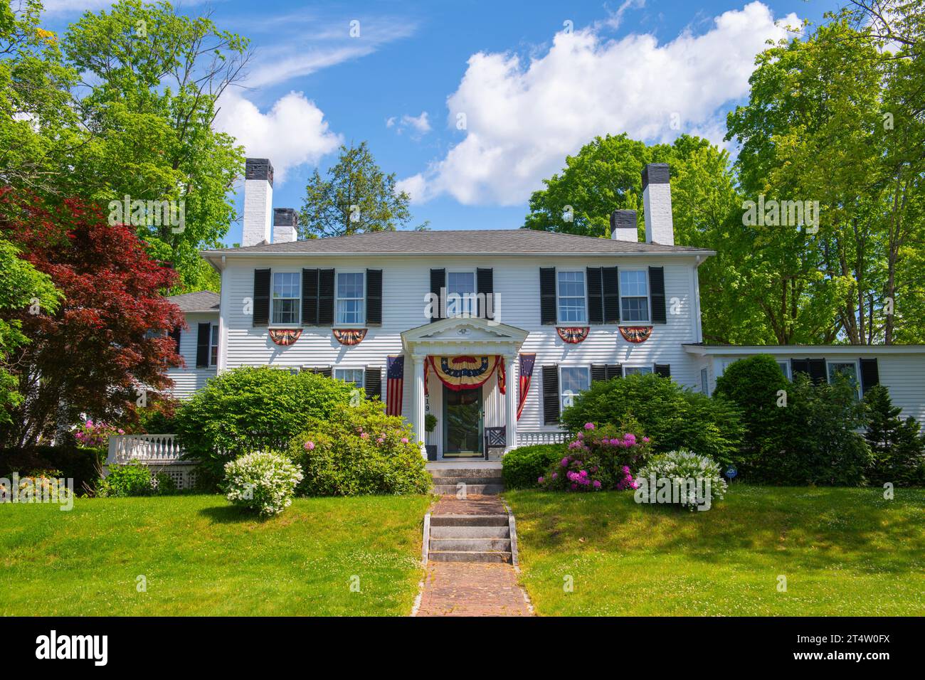 Historic colonial style building on Main Street at Town Common in