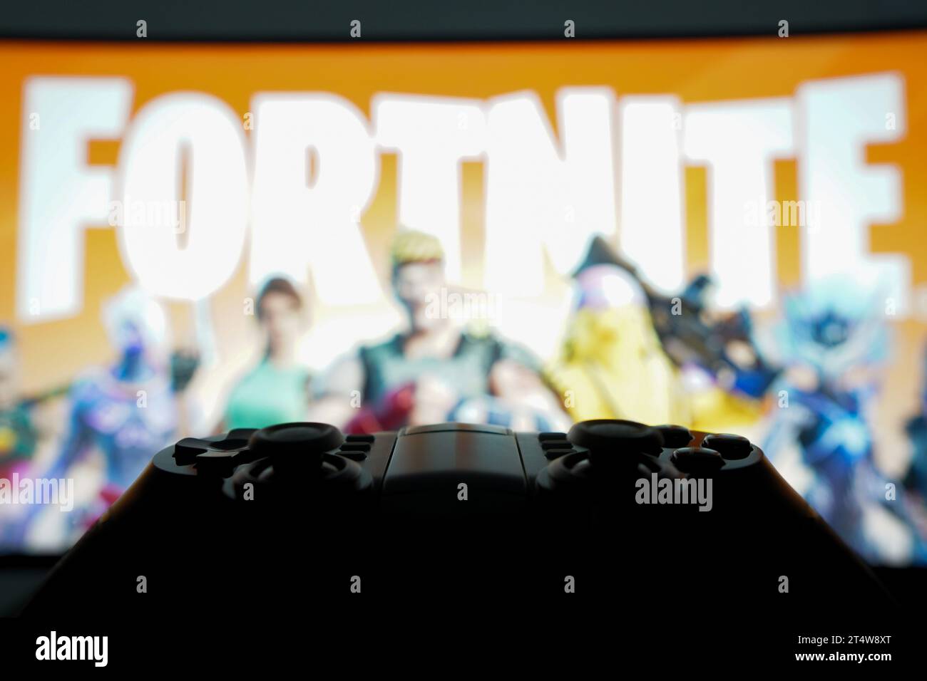 Fortnite logo hi-res stock photography and images - Alamy