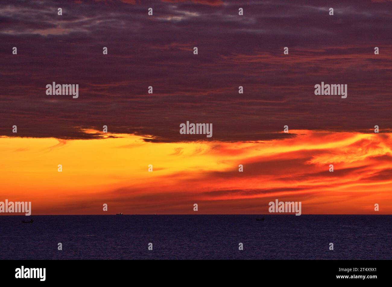 Sunrise on Nha Trang sea, Vietnam Stock Photo