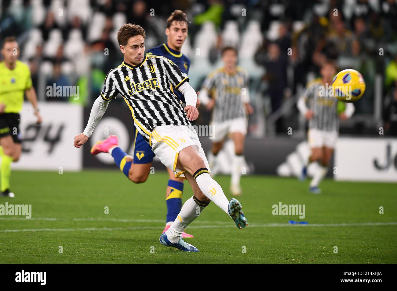 Kenan Yildiz of Juventus FC in action during the Serie A football match  between Atalanta BC and Juventus FC Stock Photo - Alamy