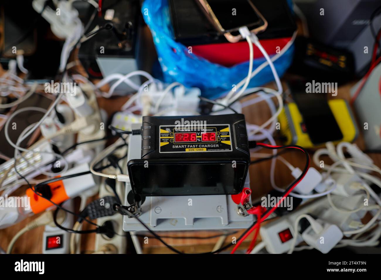 November 1, 2023 Gaza, Palestine. 2 November 2023. Palestinians charge