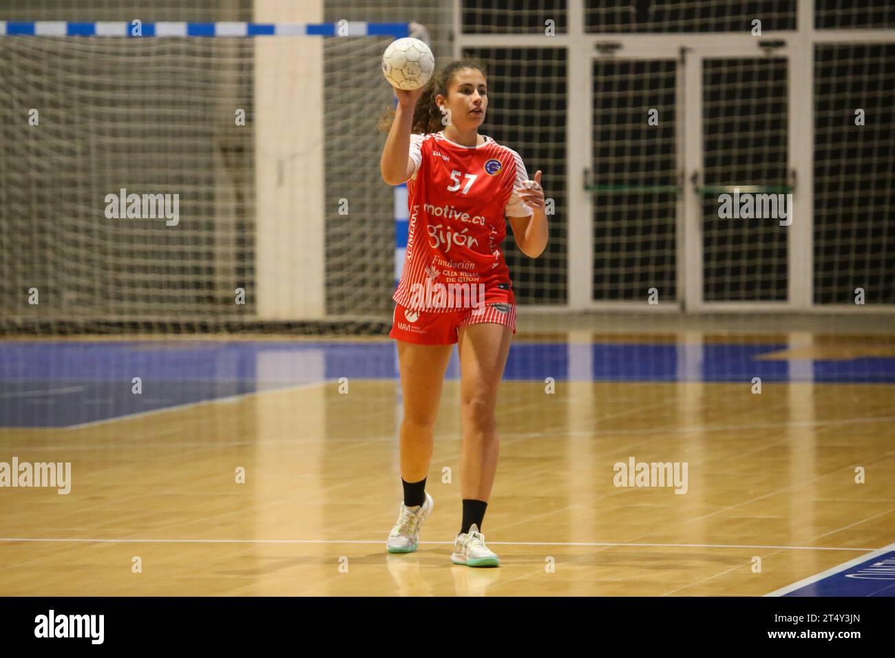 Oviedo, Spain. 1st Nov, 2023. The player of Motive.co Gijon Balonmano La Calzada, Rocio Rojas (57) with the ball during the 9th Matchday of the Liga Guerreras Iberdrola between Lobas Global Atac Oviedo and Motive.co Gijon Balonmano La Calzada, on November 1, 2023, at the Florida Arena Municipal Sports Center, in Oviedo, Spain. (Photo by Alberto Brevers/Pacific Press) Credit: Pacific Press Media Production Corp./Alamy Live News Stock Photo