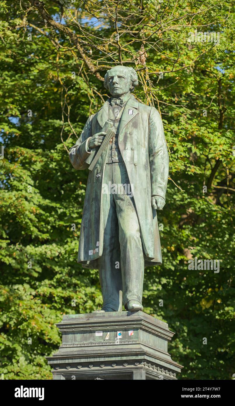 Uhland Monument, Anlagenpark, Tuebingen, BadenWuerttemberg, Germany