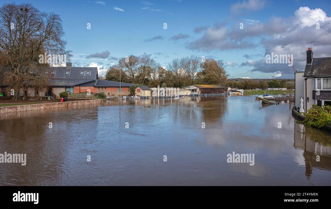 River Arun overflowing in Arundel Stock Photo - Alamy