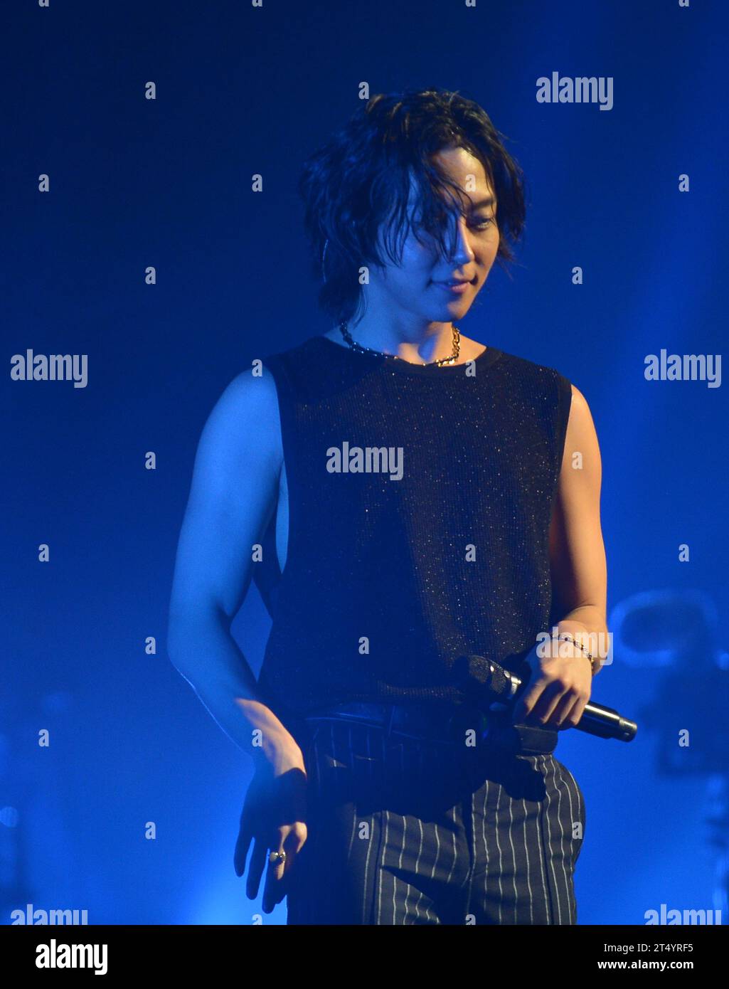 MIAMI , FLORIDA - OCTOBER 31: Kim Woo-sung of Korean indie rock band THE ROSE performs live onstage during the ' Dawn to Dusk Tour' at James L. Knight Center on October 31, 2023 in Miami, Florida.  (Photo by JL/Sipa USA) Stock Photo