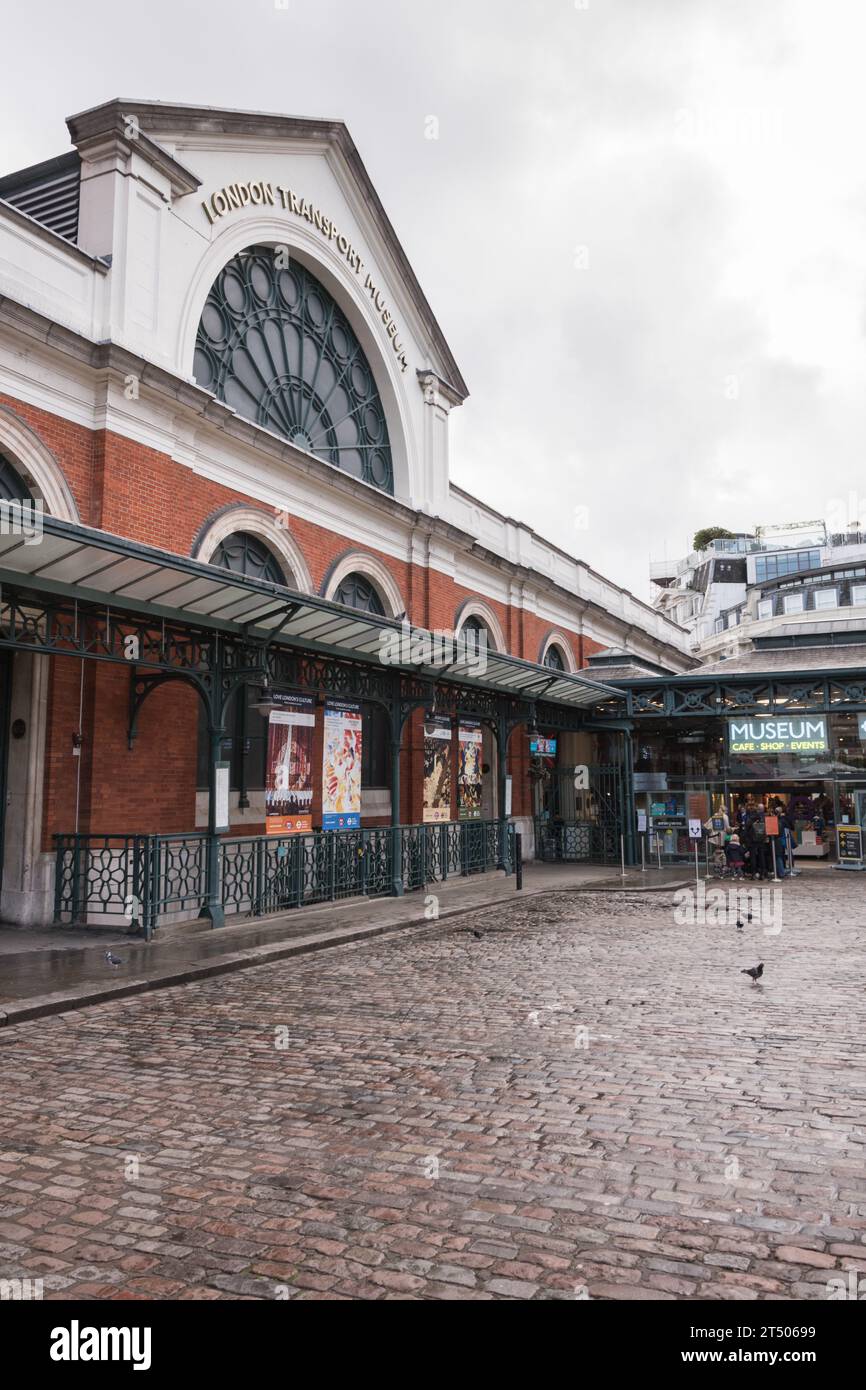 London Transport Museum, The Piazza, Covent Garden, London, WC2, England, U.K. Stock Photo