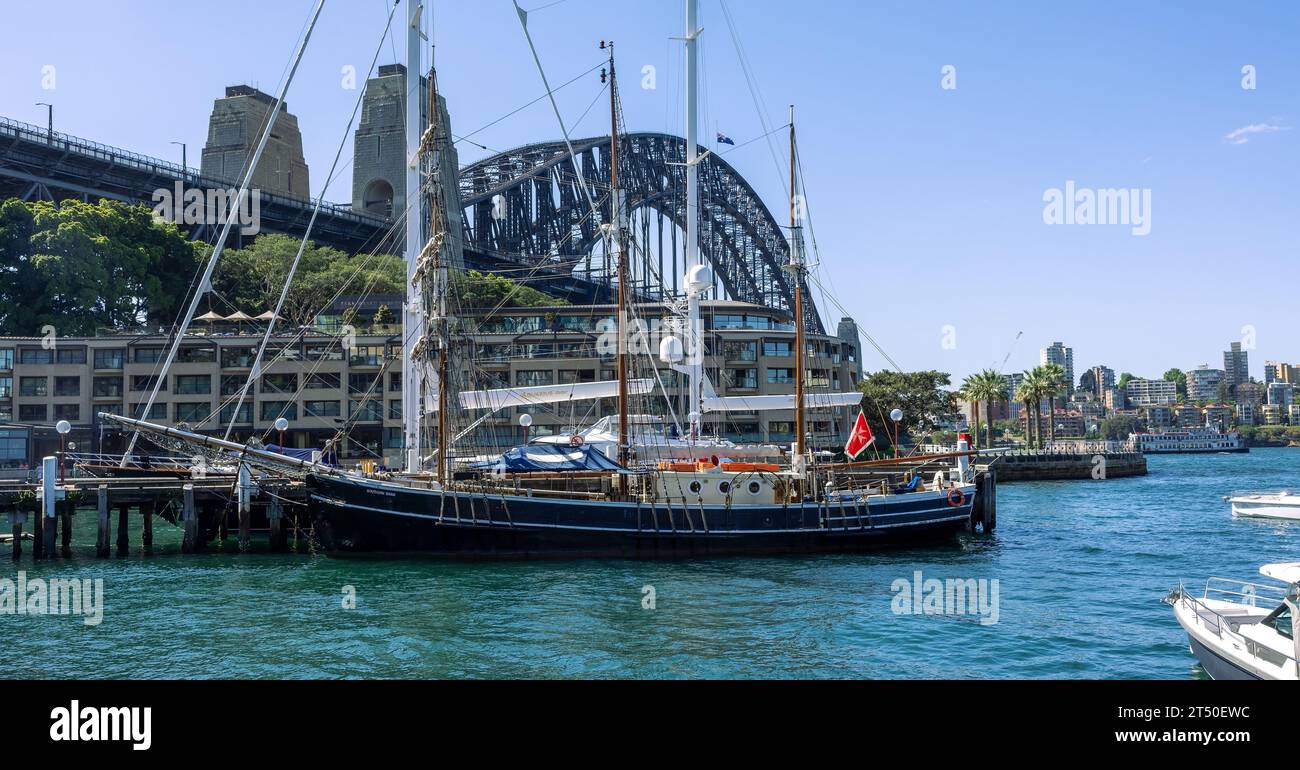 The Southern Swan Ship offers day trips around Sydney Harbour, Sydney, NSW, Australia Stock Photo