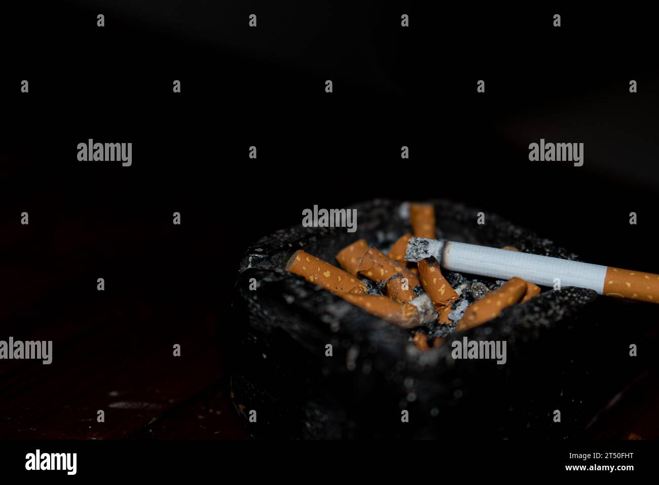 can you take cigarettes into mexico Is it true I can't fly with my pack of cigarettes/vape to Mexico?