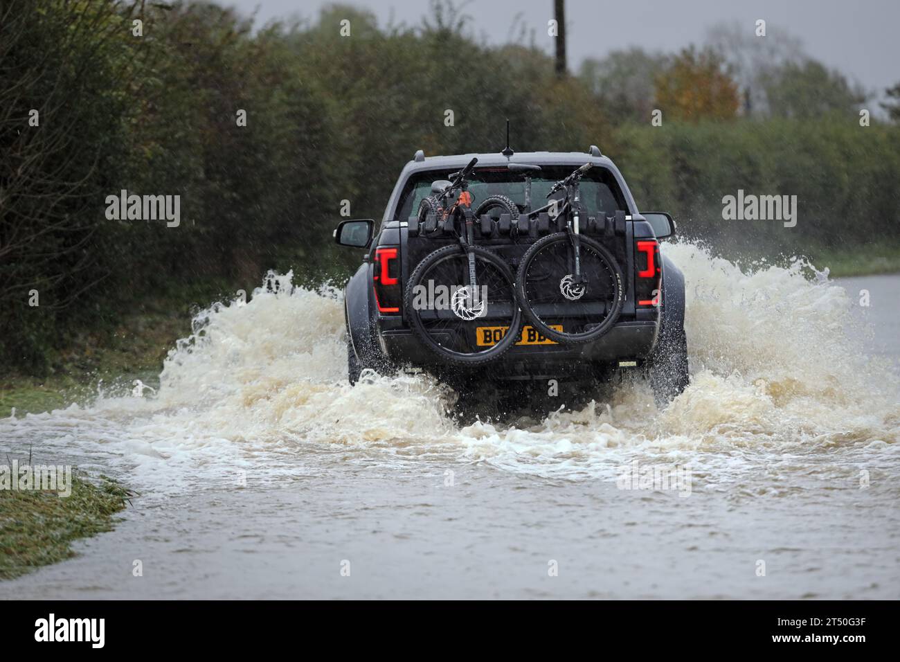 B6279, Summerhouse, Darlington, County Durham UK. 02nd November 2023. UK Weather. The heavy rain brought by Storm Ciarán has caused flooding and difficult driving conditions on many roads in northern England. Here in Summerhouse near Darlington the road was only just passible for larger vehicles. Credit: David Forster/Alamy Live News Stock Photo