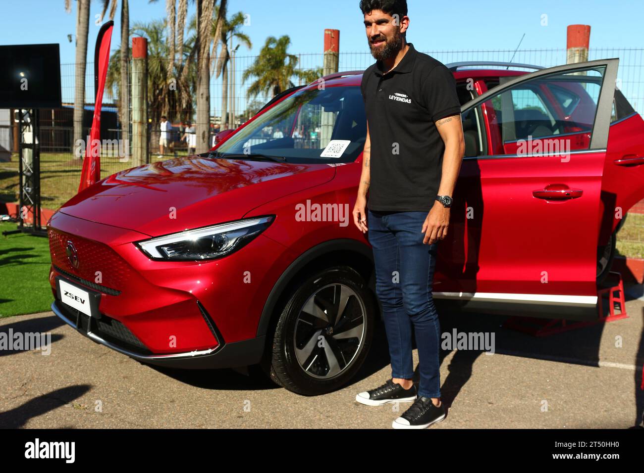 Maldonado, Uruguay , 28th October 2023, Sebastian Abreu poses in front of a electric vehicle MG before the final match of Conmebol Sudamericana Cup Stock Photo