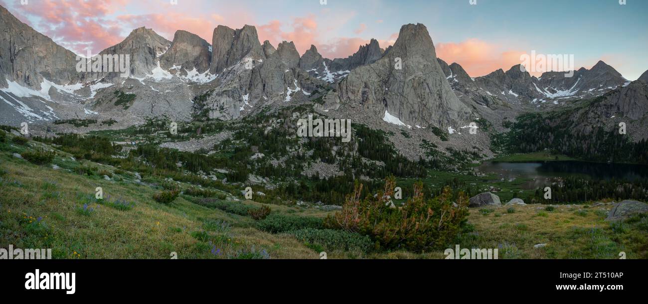 WY05582-00...WYOMING - Sunrise at the Cirque of the Towers, Lonesome Lake and Texas Pass from Jackass Pass in the Wind River Range Stock Photo
