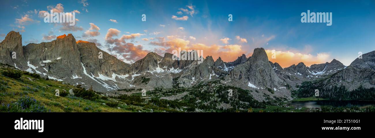 WY05584-00...WYOMING - Sunrise at the Cirque of the Towers, Lonesome Lake and Texas Pass from Jackass Pass in the Wind River Range Stock Photo