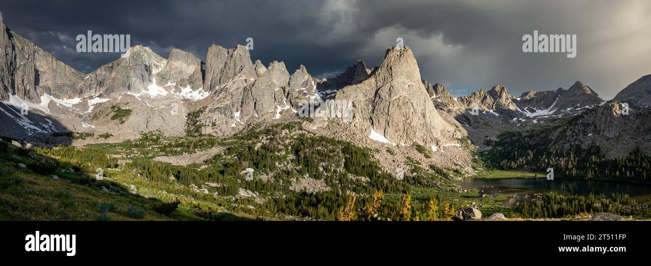 WY05593-00...WYOMING - Cirque of the Towers and Lonesome Lake in the Popo Agie Wilderness area of the Wind River Range. Stock Photo