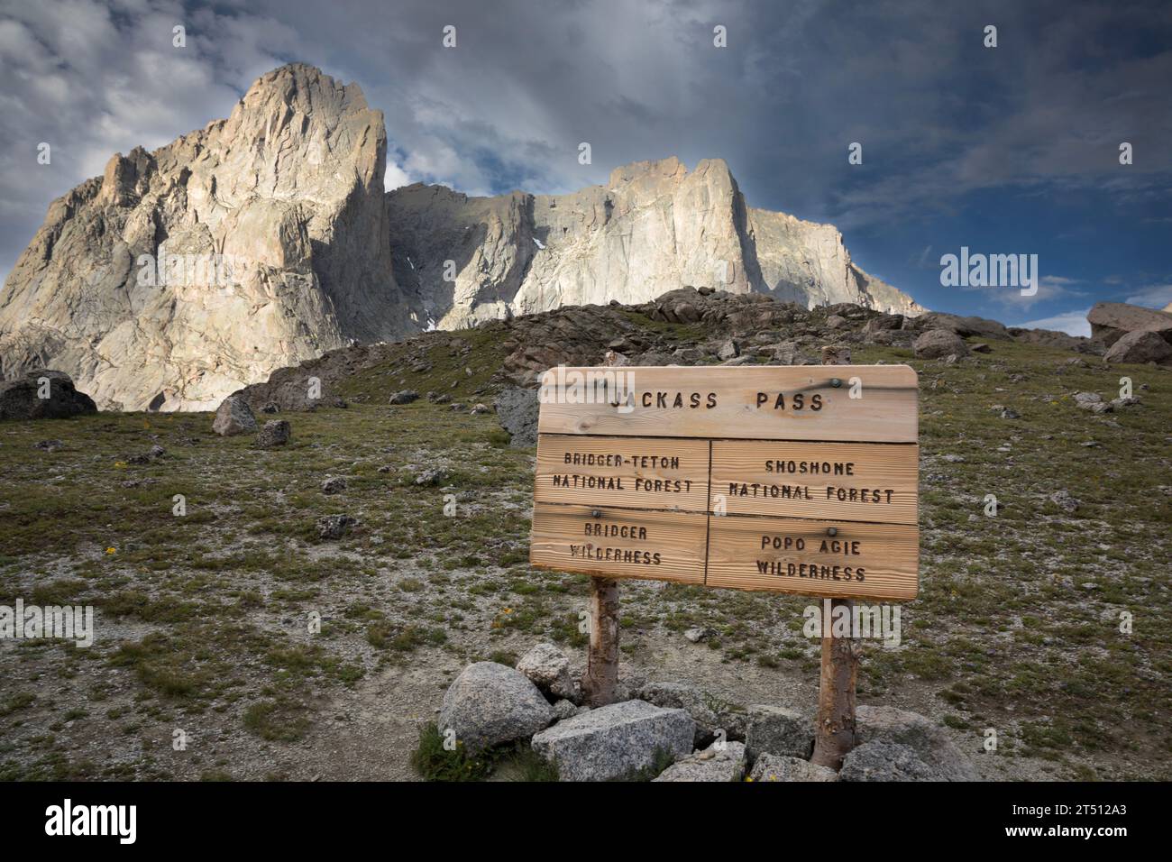 WY05599-00...WYOMING - Jackass Pass at the southern entrance to the Cirque of the Towers in the Popo Agie Wilderness. Stock Photo