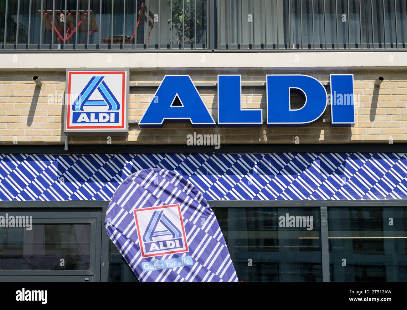 Aldi Markt, Heidestraße, Moabit, Mitte, Berlin, Deutschland *** Local