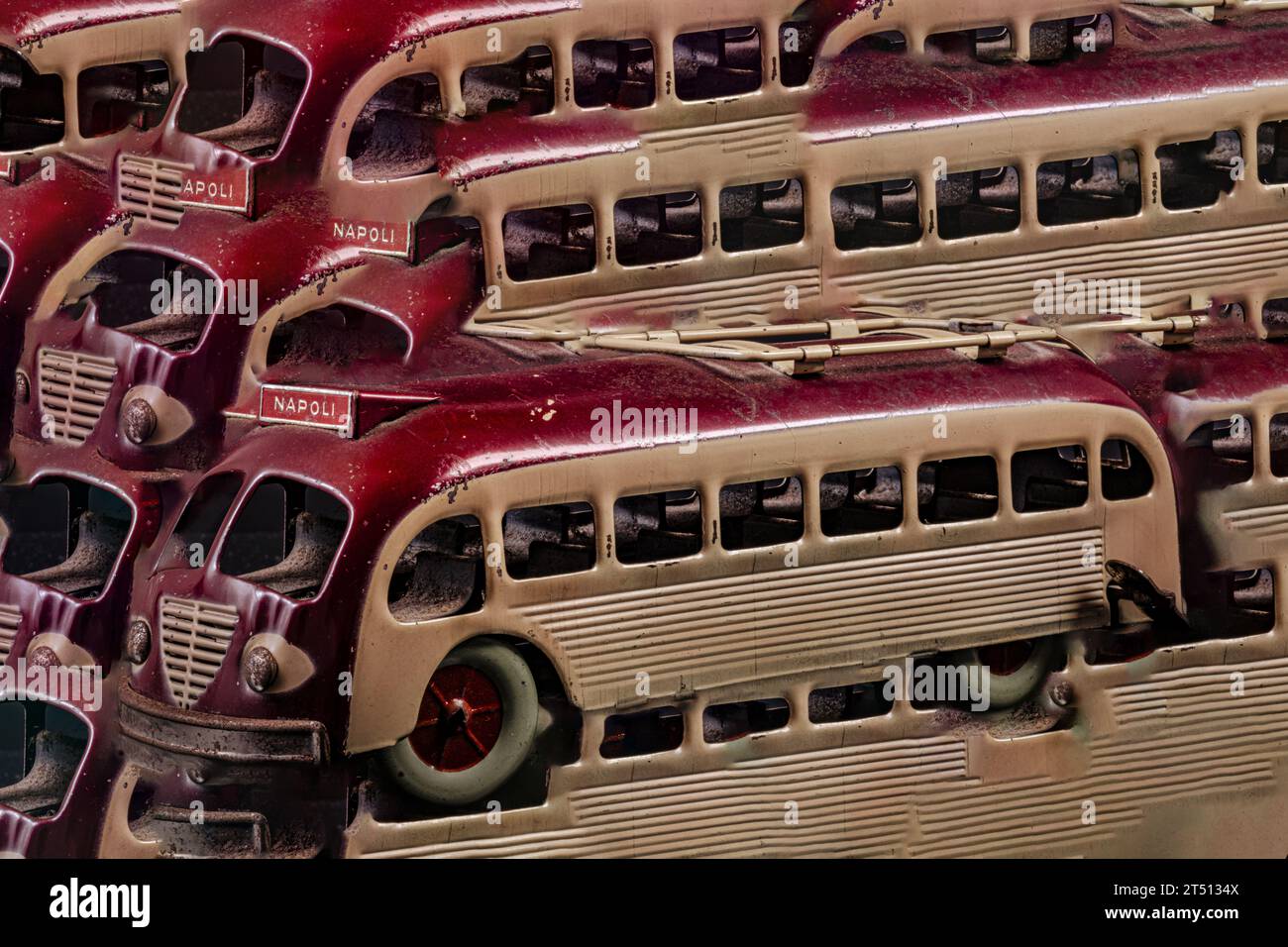 Spring loaded gears hi-res stock photography and images - Alamy