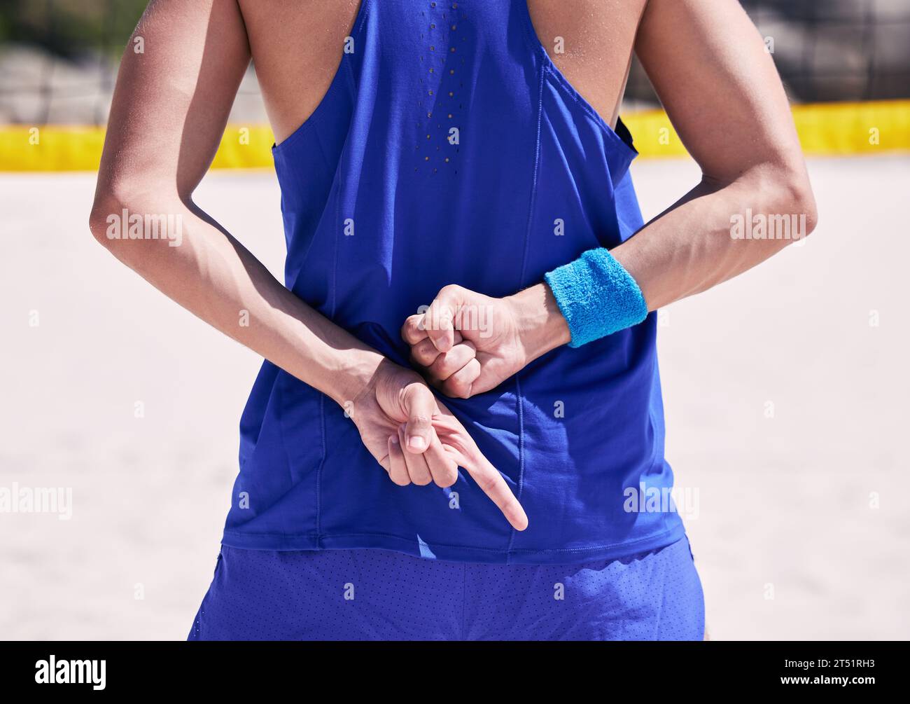 Beach volleyball woman signal hi-res stock photography and images - Alamy
