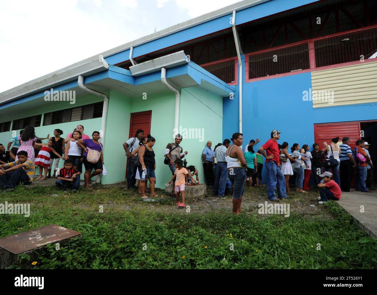 1008224153W168 LIMON, Costa Rica (Aug. 22 2010) Costa Rican citizens