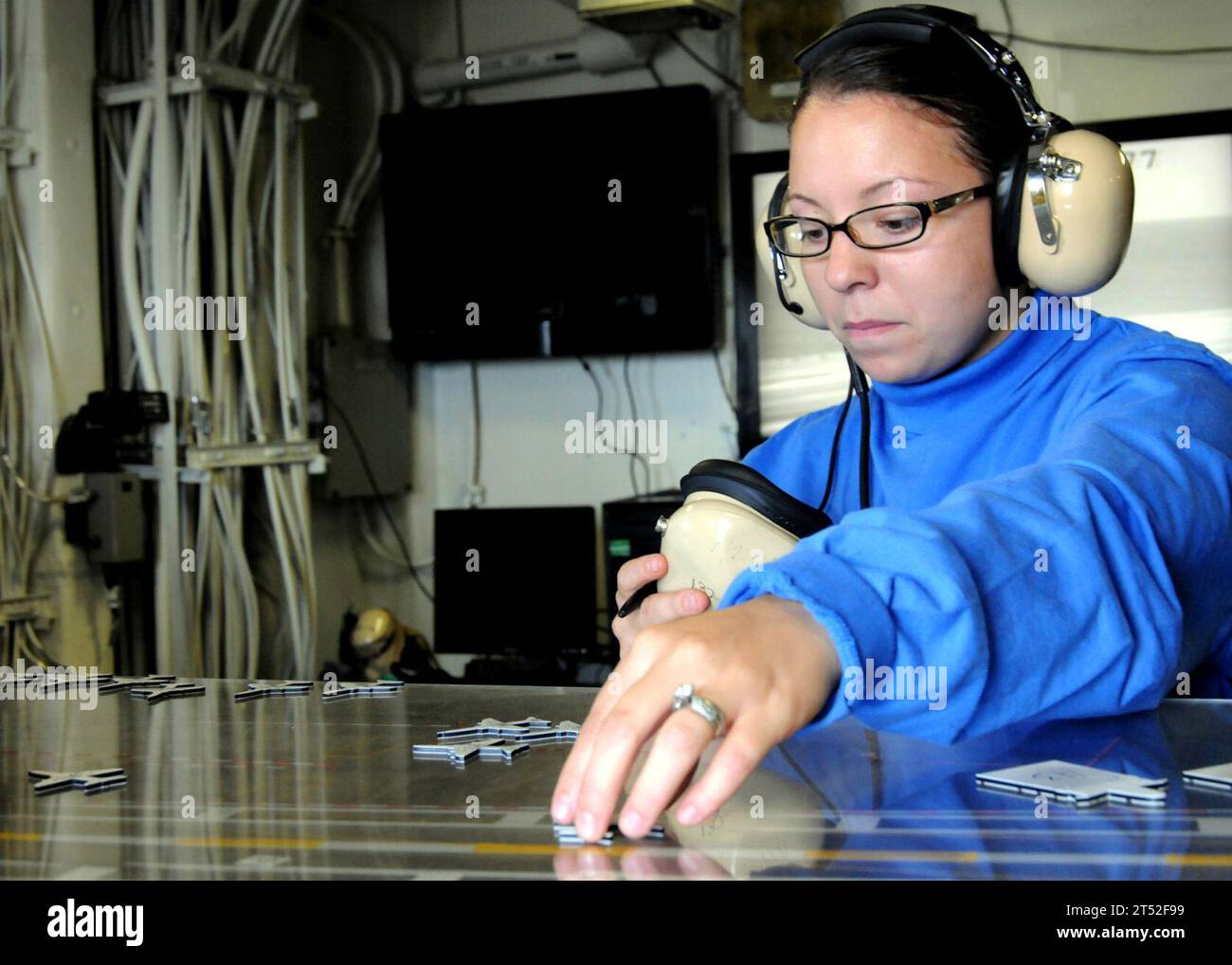 aircraft, aircraft carrier, CVN 77, flight deck, Sailors, tour, traning ...