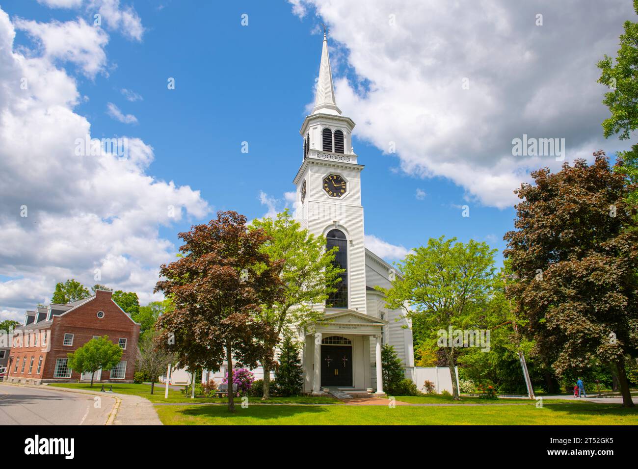 Community Church of Pepperell at 3 Townsend Street in historic town center of Pepperell, Massachusetts MA, USA. Stock Photo