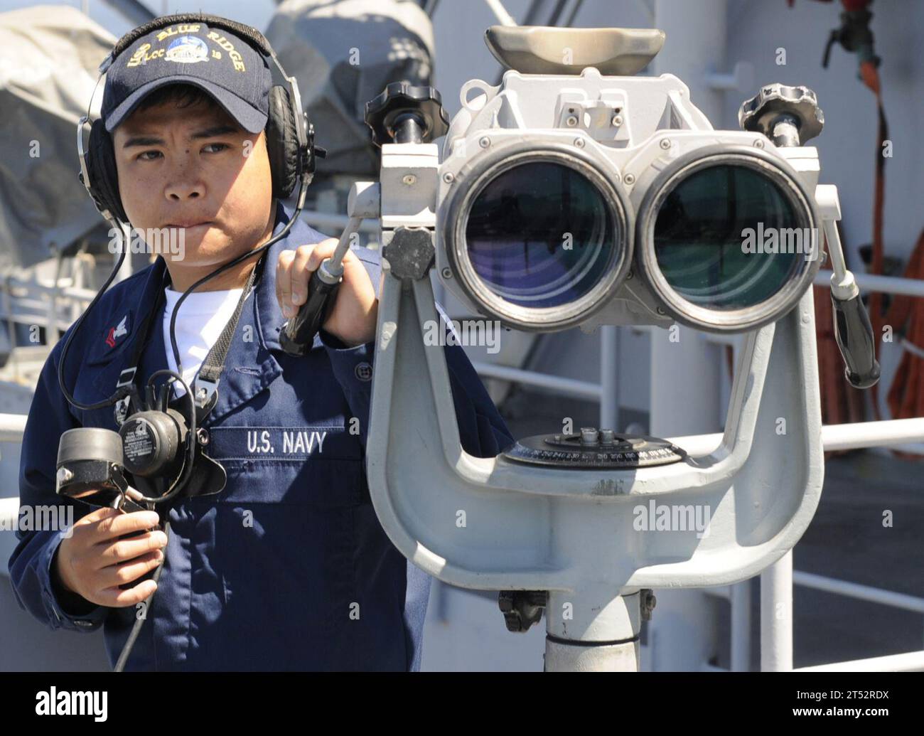 Amphibious command uss blue ridge lcc 19 hi-res stock photography and ...