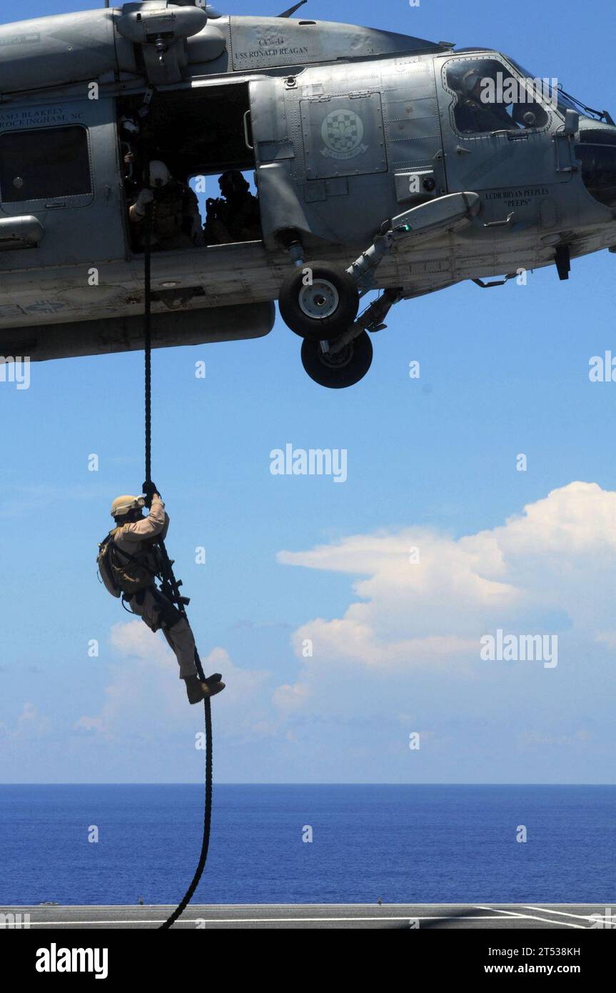 Black Knights, EOD, fast-rope, hs-4 Stock Photo - Alamy