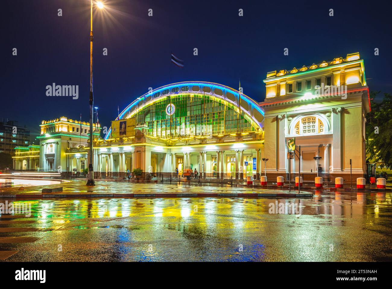 bangkok railway station, aka hua lamphong, at rainy night in Bangkok, Thailand Stock Photo