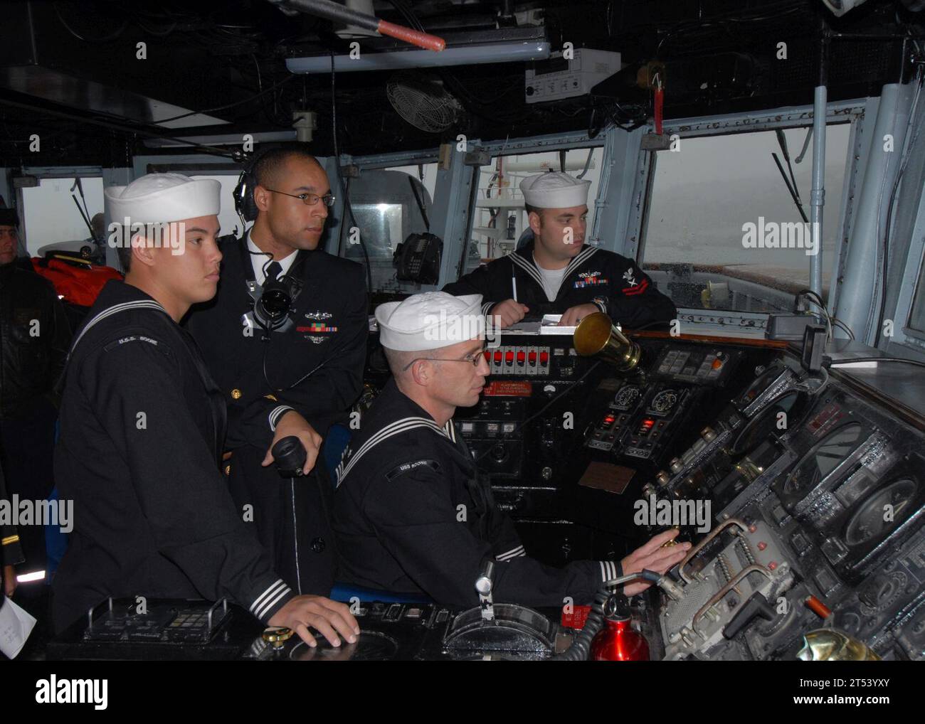 Chile, guided-missile frigate, navigation safety team, navy, Southern Seas 2011, Talcahuano, U.S. Navy, USS Boone (FFG 28) Stock Photo