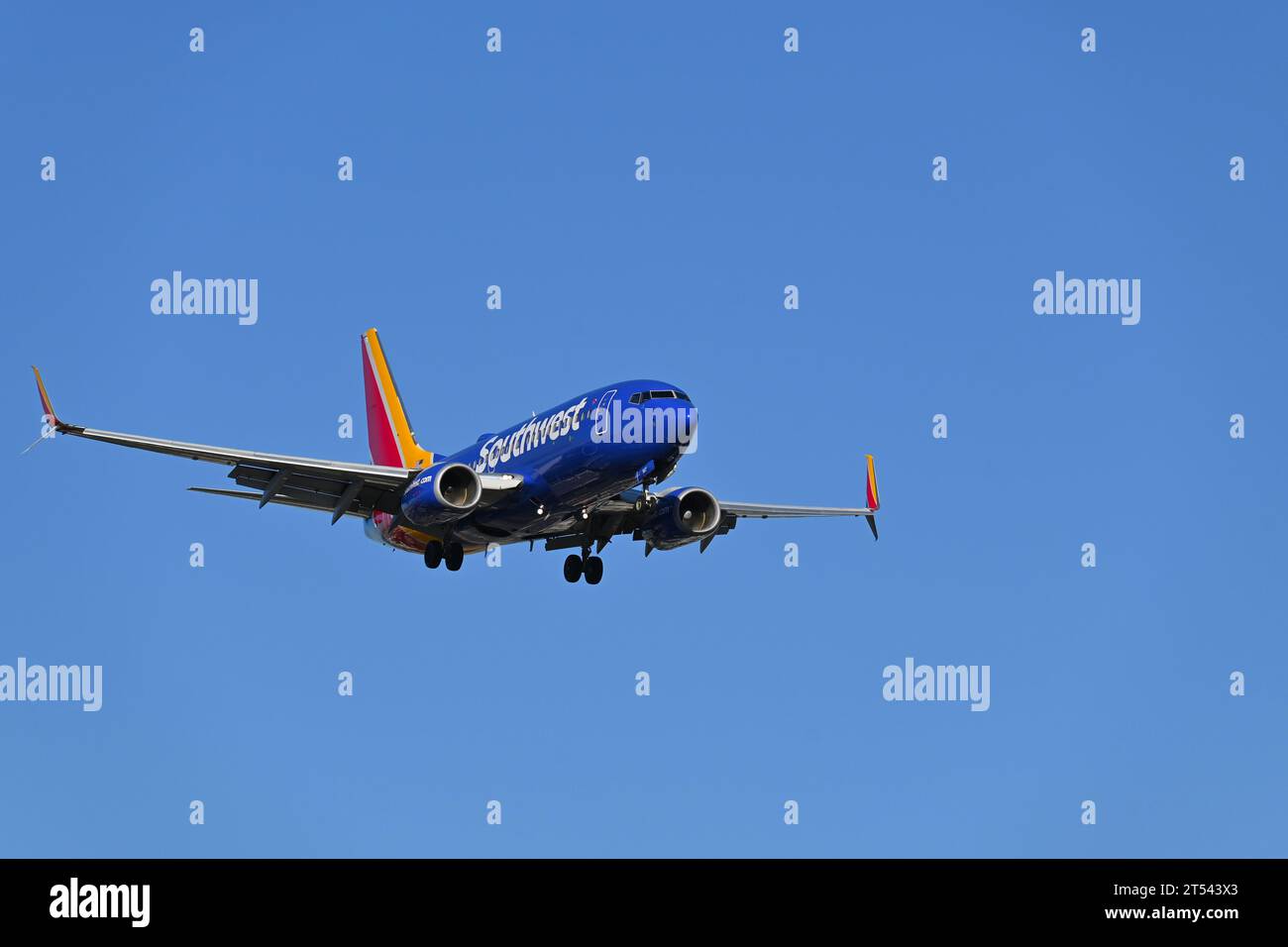 SANTA ANA, CALIFORNIA 1 NOV 2023 Southwest Airlines 737 on approach